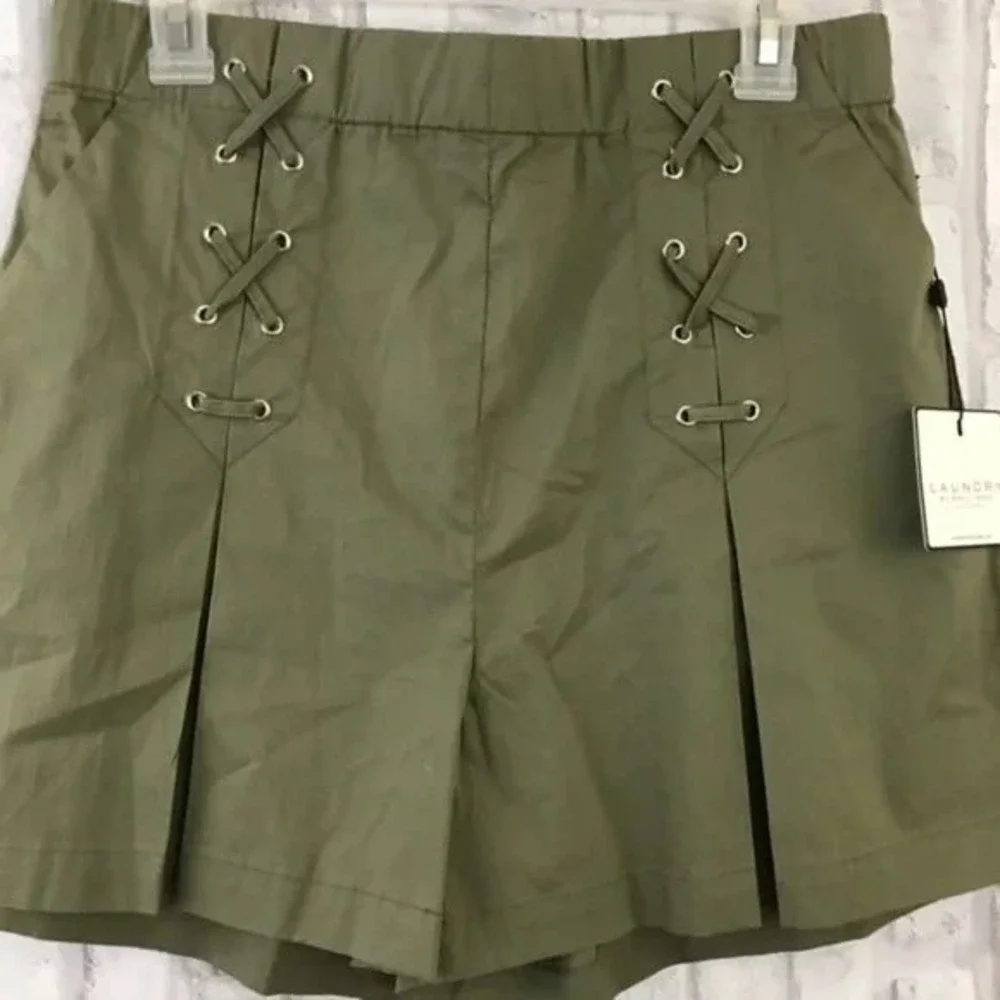 Laundry by Shelli Segal Olive Green Pleated Lace Up Skorts‎ - Women's